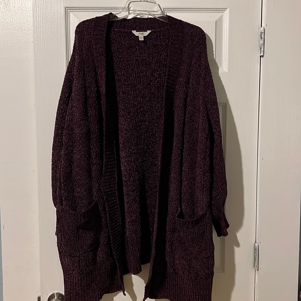 Heavy cardigan 3X (24w/26w) purple.